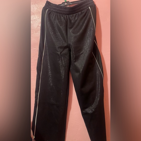 Shimmery sweatpants black and white - Picture 3 of 9